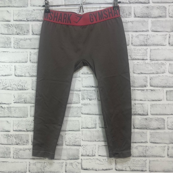 Gymshark Capri Dark Gray Leggings S/M - Picture 1 of 6